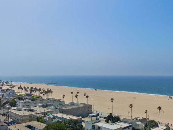106 Paloma Avenue, Venice CA 90291