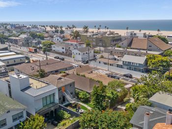 106 Paloma Avenue