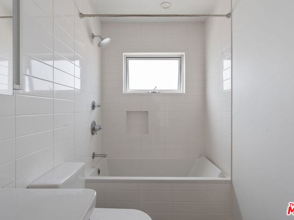 106 Paloma Avenue, Venice CA 90291