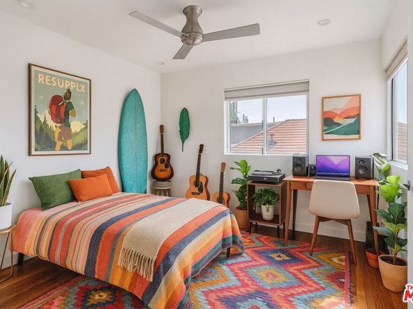 106 Paloma Avenue, Venice CA 90291