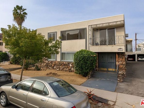 1743 N Edgemont Street 3, Los Angeles CA 90027