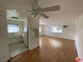 1743 N Edgemont Street 3, Los Angeles CA 90027