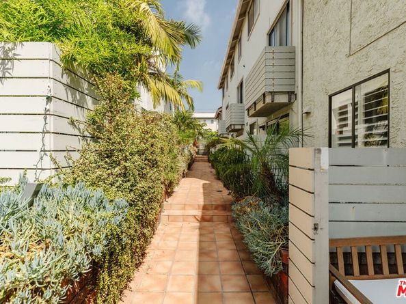 8611 Burton Way 5, Los Angeles CA 90048