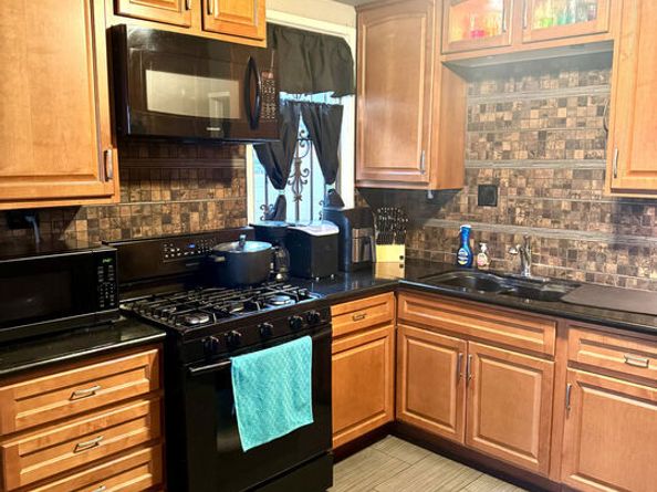 859 W 33rd Way, Long Beach CA 90806