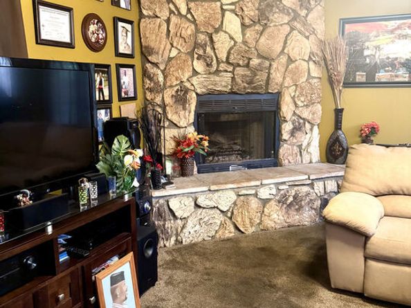 859 W 33rd Way, Long Beach CA 90806