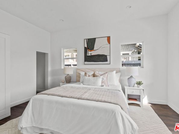 2209 West Boulevard, Los Angeles CA 90016