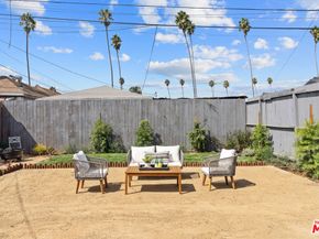 2209 West Boulevard, Los Angeles CA 90016