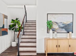 2209 West Boulevard, Los Angeles CA 90016