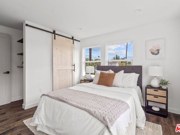 2209 West Boulevard, Los Angeles CA 90016