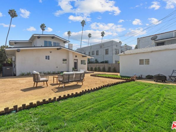 2209 West Boulevard, Los Angeles CA 90016