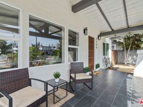 2209 West Boulevard, Los Angeles CA 90016