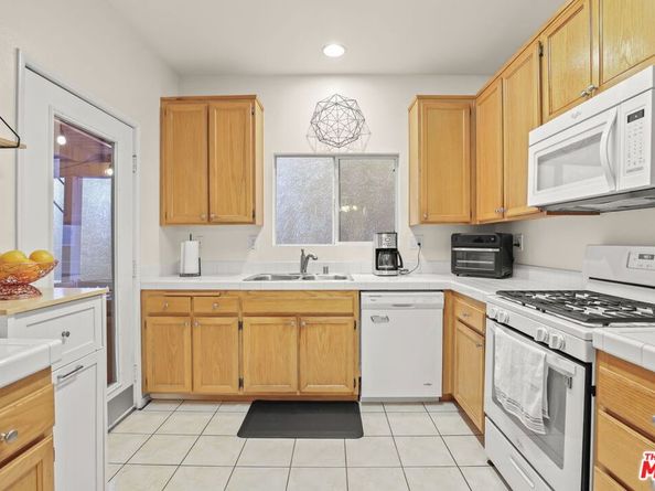 15122 Roxford Street 7, Sylmar CA 91342