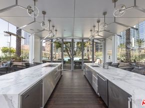 877 Francisco Street 919, Los Angeles CA 90017