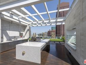 877 Francisco Street 919, Los Angeles CA 90017