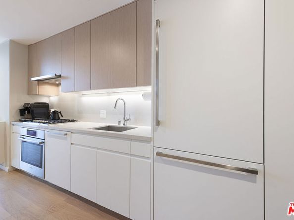 877 Francisco Street 919, Los Angeles CA 90017