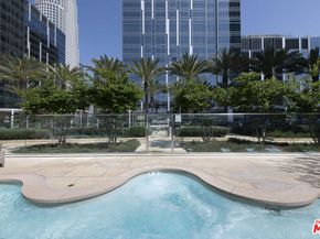 877 Francisco Street 919, Los Angeles CA 90017