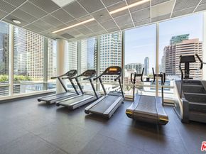 877 Francisco Street 919, Los Angeles CA 90017