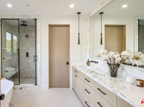 4828 Radford Avenue, Valley Village CA 91607