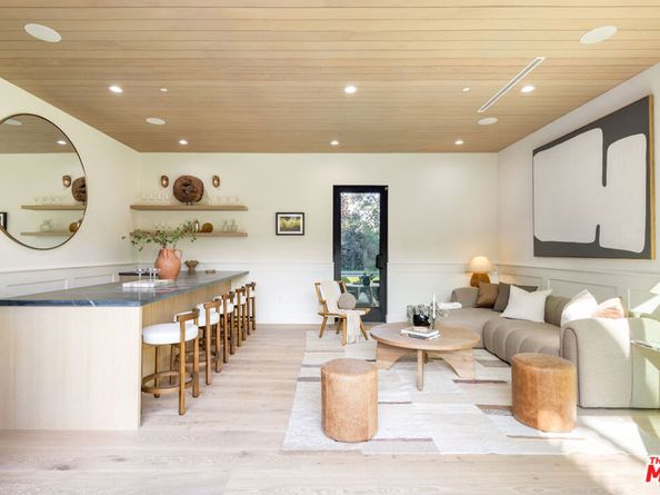 4828 Radford Avenue, Valley Village CA 91607