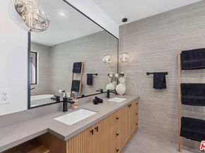 3021 Stanford Avenue, Marina Del Rey CA 90292