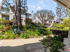 28390 Rey De Copas Lane, Malibu CA 90265