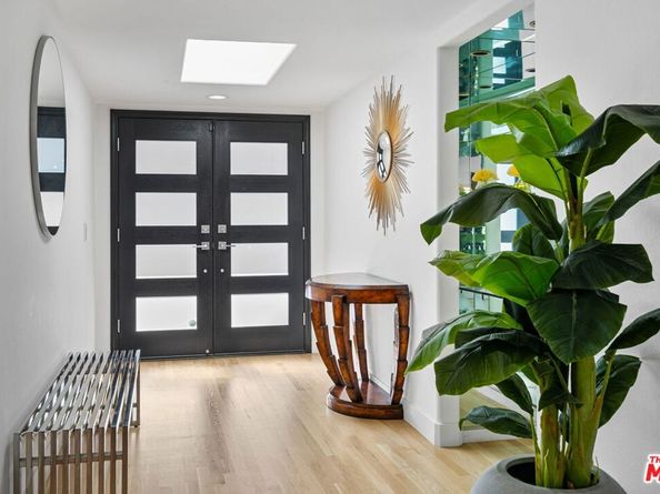 12004 Briarvale Lane, Studio City CA 91604