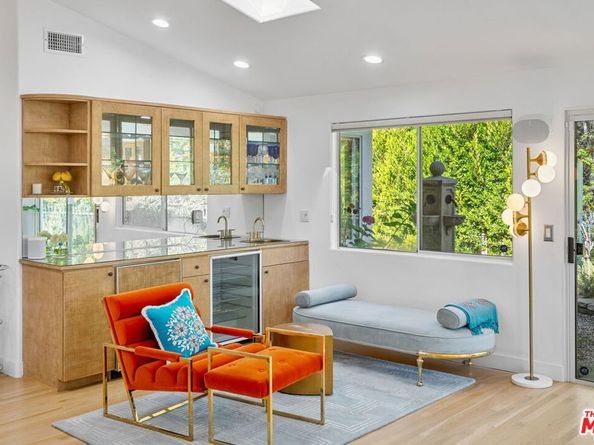 12004 Briarvale Lane, Studio City CA 91604