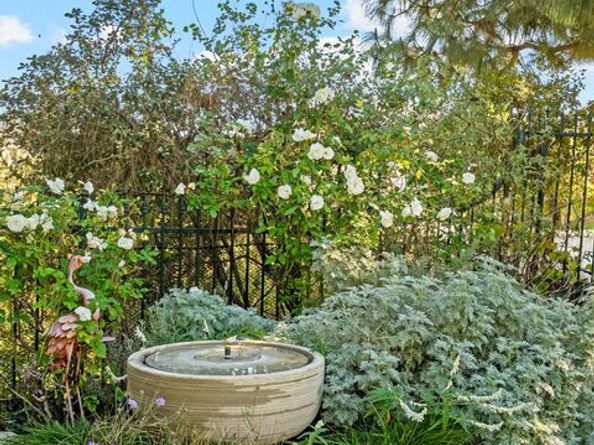 12004 Briarvale Lane, Studio City CA 91604