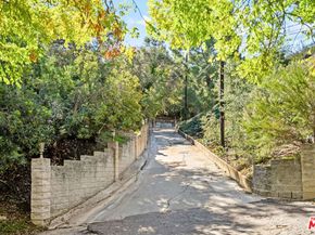 12004 Briarvale Lane, Studio City CA 91604