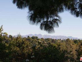 12004 Briarvale Lane, Studio City CA 91604