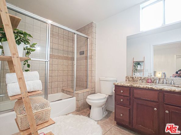 1025 Dewey Avenue 205, Los Angeles CA 90006