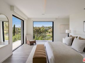 5751 Valley Oak Drive, Los Angeles CA 90068