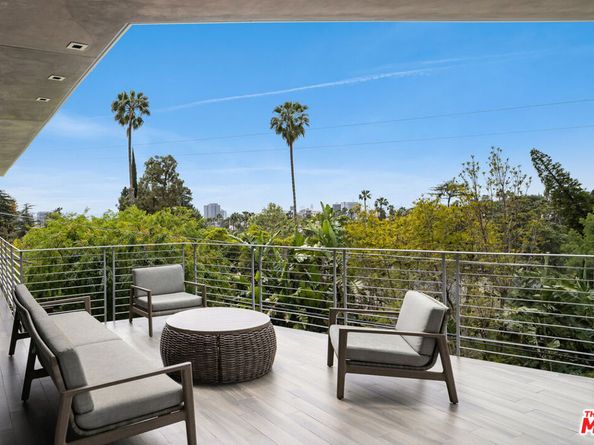 5751 Valley Oak Drive, Los Angeles CA 90068