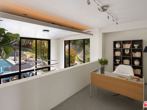 5751 Valley Oak Drive, Los Angeles CA 90068