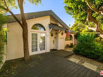 967 Wellesley Avenue