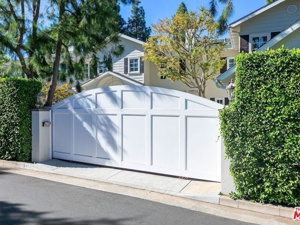 655 N Faring Road, Los Angeles CA 90077