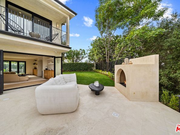 11351 Dona Lisa Drive, Studio City CA 91604