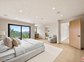 11351 Dona Lisa Drive, Studio City CA 91604