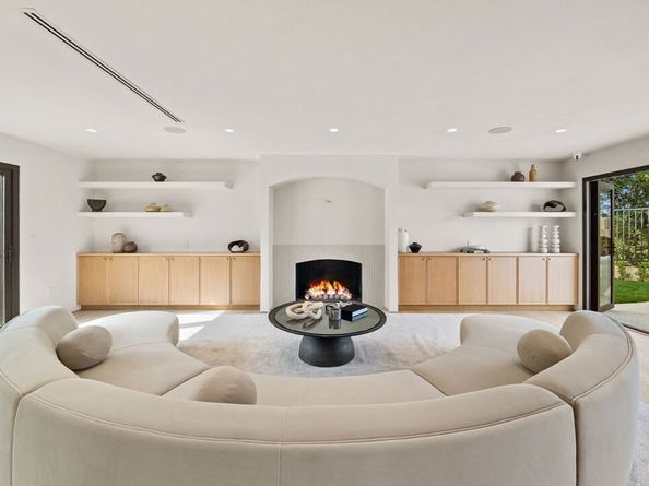 11351 Dona Lisa Drive, Studio City CA 91604