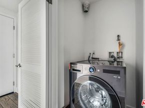 2974 Ripple Place 203, Los Angeles CA 90039