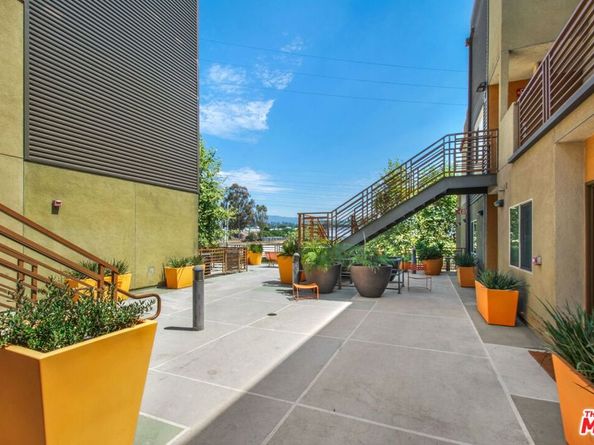 2974 Ripple Place 203, Los Angeles CA 90039