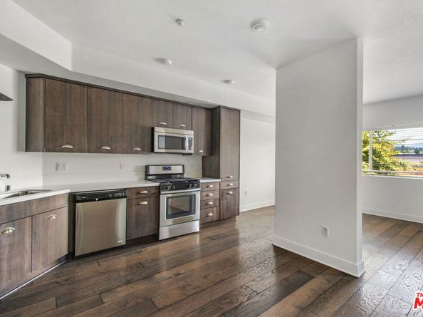 2974 Ripple Place 203, Los Angeles CA 90039