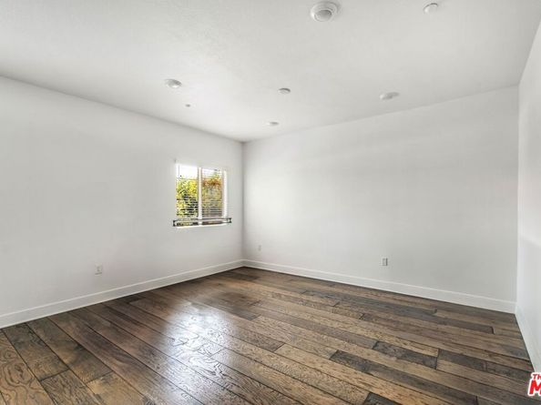 2974 Ripple Place 203, Los Angeles CA 90039