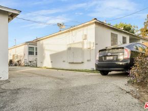 2626 26th Street, Santa Monica CA 90405