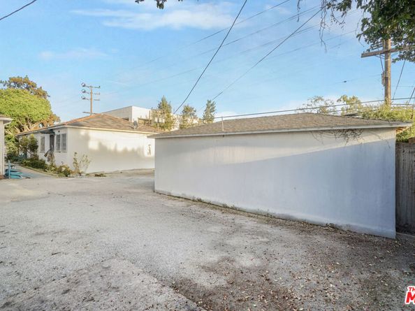 2626 26th Street, Santa Monica CA 90405