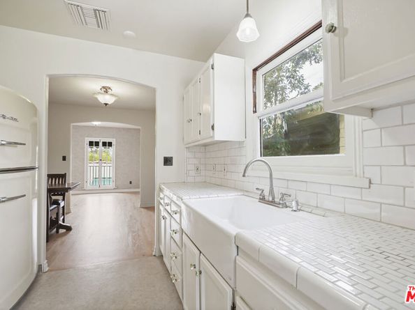 1811 Effie Street, Los Angeles CA 90026