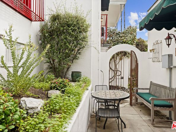 1811 Effie Street, Los Angeles CA 90026