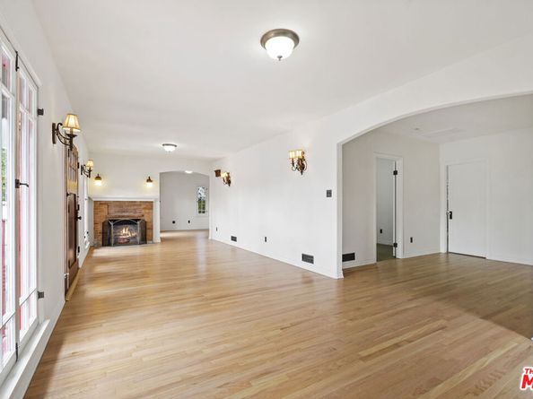 1811 Effie Street, Los Angeles CA 90026