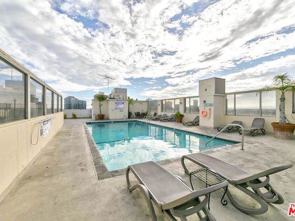 421 S La Fayette Park Place 301, Los Angeles CA 90057