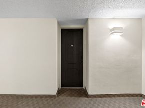 421 S La Fayette Park Place 301, Los Angeles CA 90057